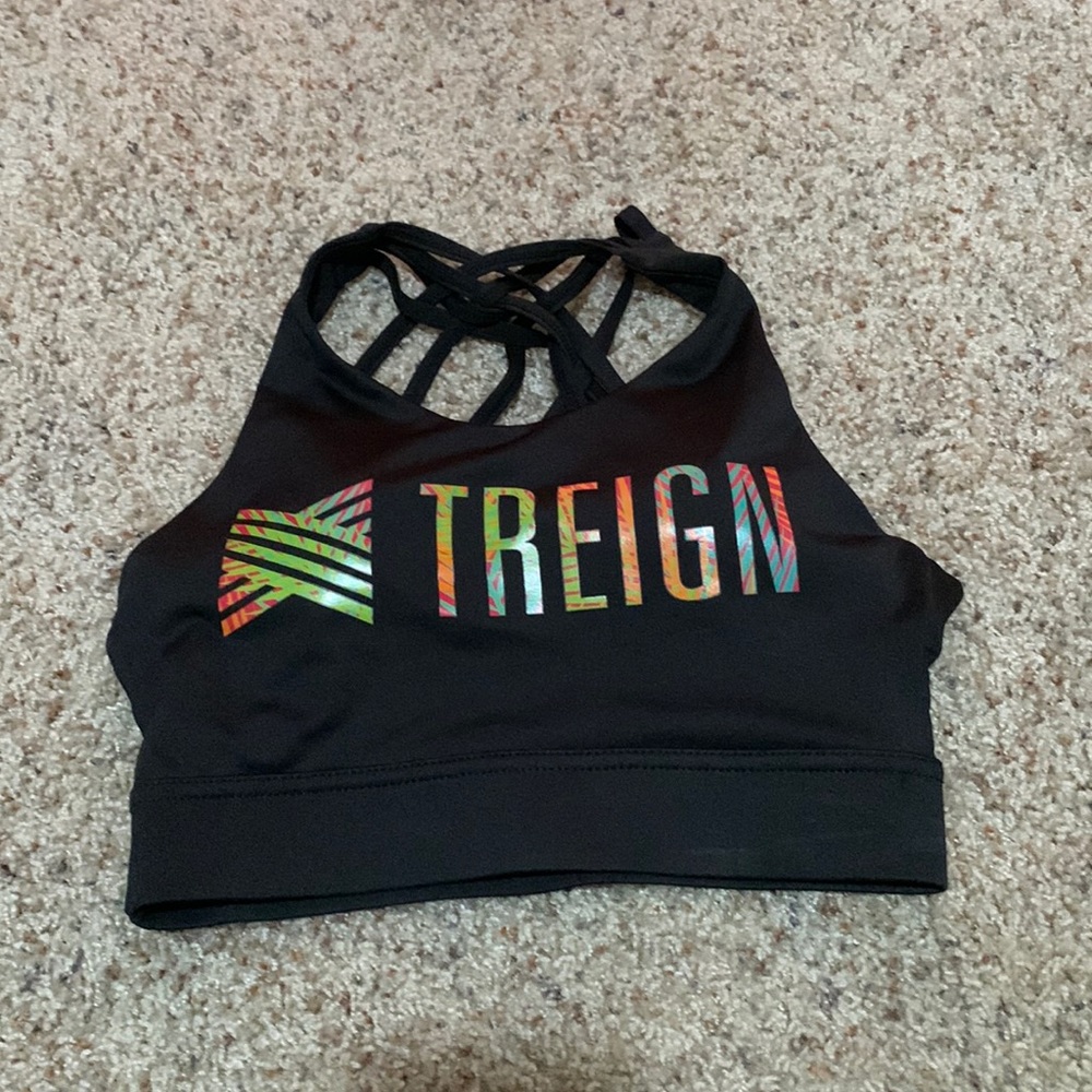 Treign sports bra / crop top strappy back